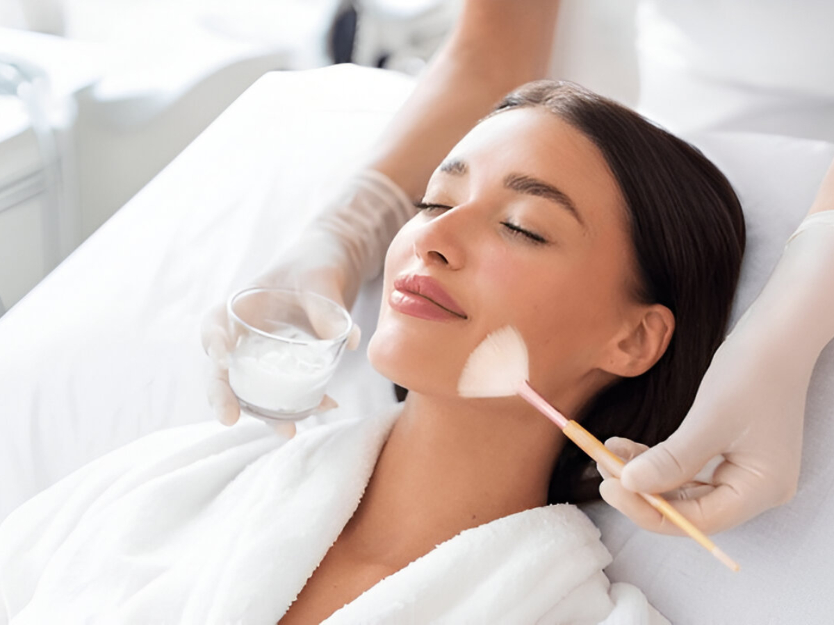 The Ultimate Guide to Types of Chemical Peels: Find the Perfect Peel for  Your Skin - The Centre for Dermatology